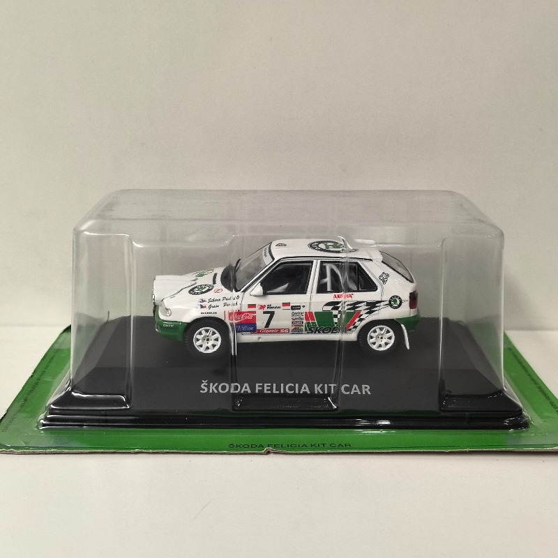Model Kit Car - Model odlewany IXO w skali 1:43