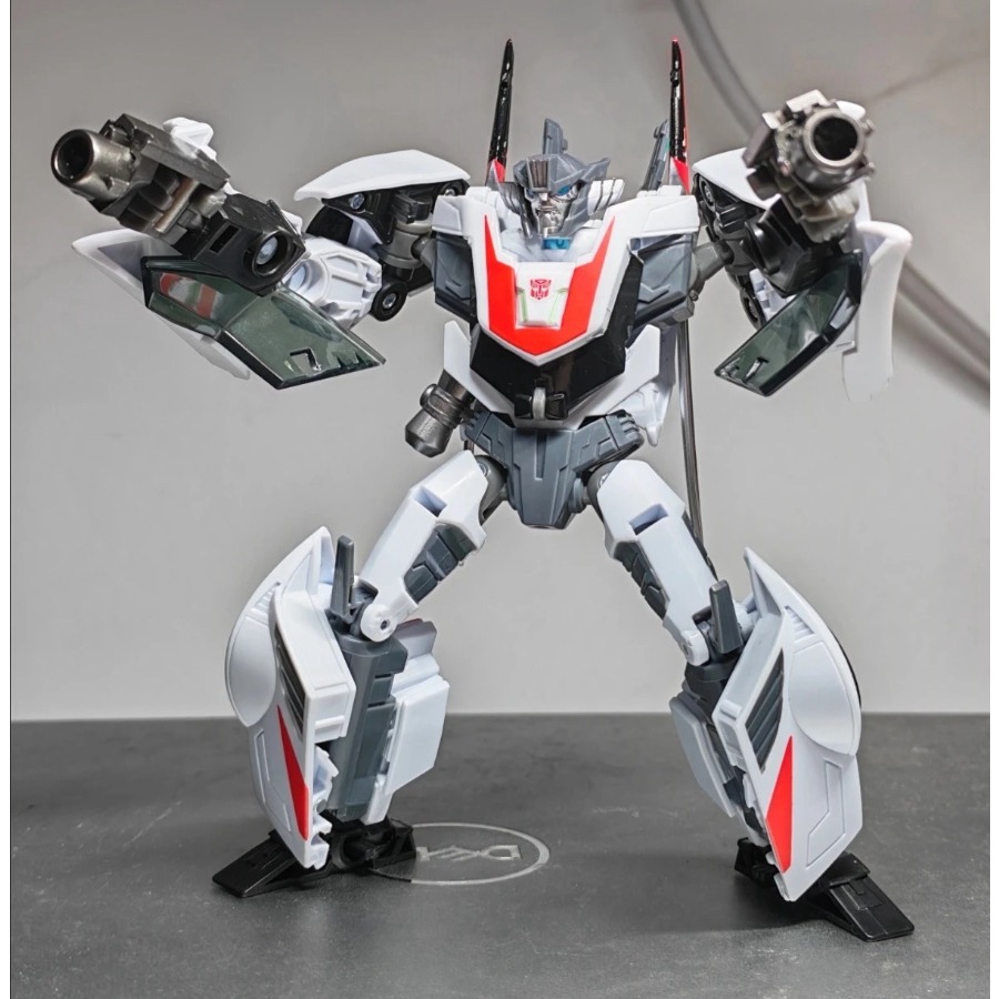 Model Kit Robot - APC Transformation Toys IDW Wheeljack Wandering