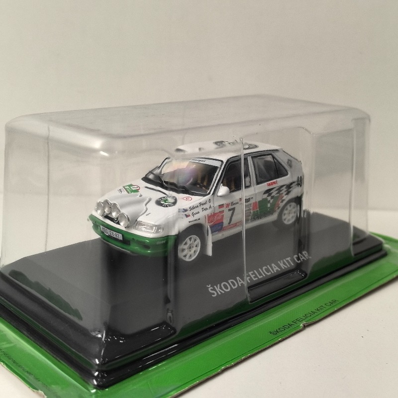 Model odlewany IXO w skali 1:4 – Model Kit Car recenzja i cena